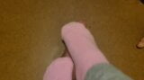 Mooi in roze sok vertrappen snapshot 9