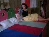 Snow White's Pussy and The Seven Dwarfs (German) snapshot 10