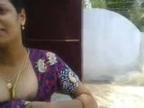 Tamil aunty in nighty snapshot 10