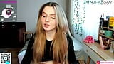 Masturbation de la chatte rose et orgasme féminin snapshot 1