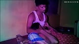 Ibu rumah tangga desa India lagi asik cium pantat snapshot 1