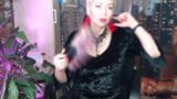 Dirty danse d'une pute mature luxueuse et de sa chatte béante.!. snapshot 16