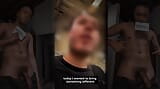 Masturbándose y corrida en baño público (video censurado) snapshot 1