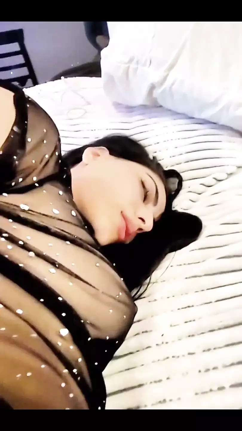 Video della piccola teen famosa influencer Anal creampie Leaks