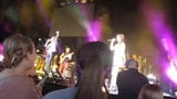 Victoria Justice e Madison Reed - tirami su dal vivo snapshot 10
