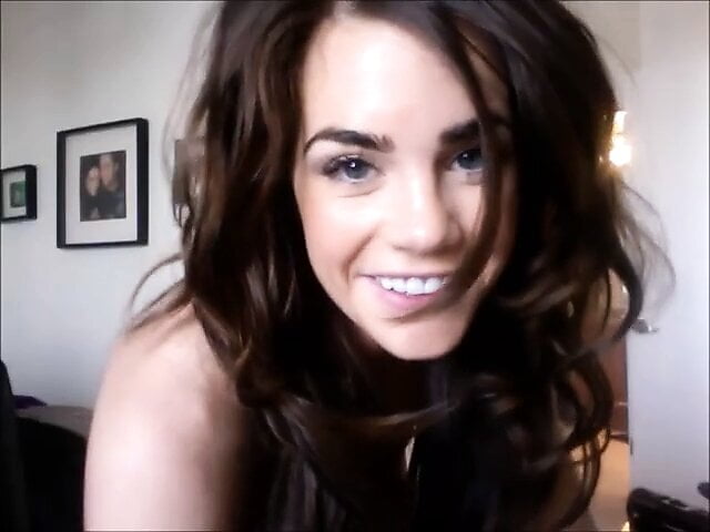 Celeb - Jillian Murray masturbation