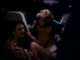 Hete seks in een busje uit de jaren 80 snapshot 2