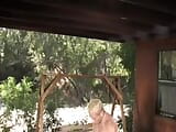 Follando coño y culo al aire libre para esta linda joven rubia tetona con coletas snapshot 4