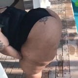 Bbw shaking ass snapshot 4