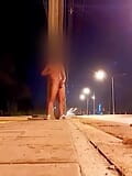 Uomini tailandesi si masturbano su una strada pubblica snapshot 4