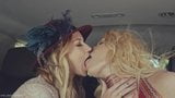 Arya Fae y Giselle Palmer - bellezas boho snapshot 5