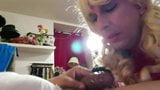 Sissy crossdresser Annette succhia e viene scopata in fronzoli snapshot 20