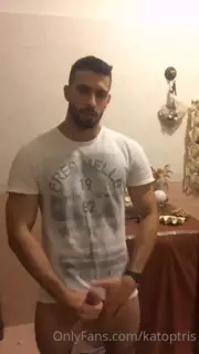 Fit as Fuck Croatian Lad Wanks and Cums: Gay Amateur Porn | xHamster