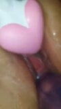 amatir milf menyemprotkan dengan dildo snapshot 7