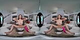 Wetvr - fată sexy Scarlet Alexis este futută tare în primul porno cu realitate virtuală snapshot 10