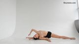 Super elastyczna gorąca gimnastyczka Dasha Lopuhova snapshot 8