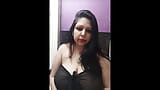 Indische tante dans natuurlijke panty grote borsten gezwollen tepels snapshot 16
