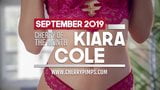 Die zierliche blonde Kiara Cole liebt es, solo in ihren Nylons zu necken snapshot 1