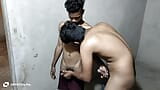 Gay indien - mon moniteur d’auto-école et son élève baisent snapshot 14