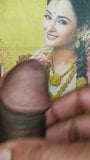 Madirakshi mundle sperma výbuch snapshot 3