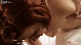 Ayollar porno uchun masturbatsiya qilishadi