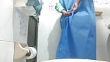 Kamera nimmt frauen im Badezimmer von Dr. Auf, DerEnte, auf snapshot 8