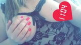 Me encanta jugar con mis tetas, ¿quieres hacer que me corra? snapshot 9