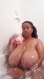 Gorgeus Huge tits bbw in soapy bathtub snapshot 1