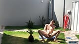 Adorável twink henry evans goza enquanto se masturba ao ar livre snapshot 12