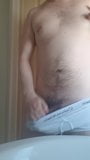 Quick bulge and tug! snapshot 2