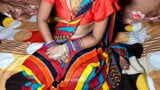 Desi caliente india bhabhi en rojo en sari - mejor hindi audio Sexo snapshot 1