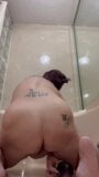 Berijdende dildo in badkuip snapshot 7