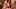 Gata alemã de cabelos escuros agradando sua amiga loira com uma cinta-caralho