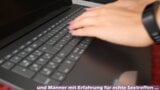 Adolescente tedesca magra di 18 anni scopa con un utente della webcam snapshot 5