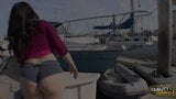 Daphne Rosen se fait baiser sur un bateau snapshot 1