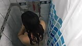 Я шпионю за своей сводной сестреной, принимая душ, чуть не обнаружил меня snapshot 9
