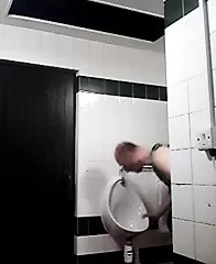 Totally Public Toilet Licking: British Gay Daddy Daddy Porn | xHamster