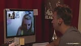 Lexi Belle is een ondeugend meisje dat haar vriendje graag verrast met hotelseks snapshot 2