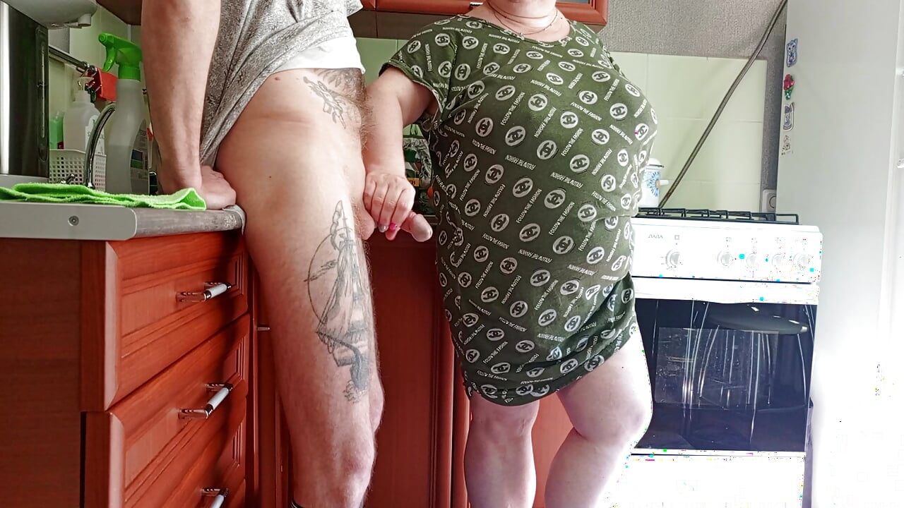 female hands make my cock hard and make him cum