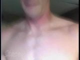 Hete kerel op cam voor meisje snapshot 9