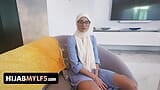 Madrastra musulmana Mandy Rhea le enseña a su hijastro cómo durar más para satisfacer a su novia - hijab Mylfs snapshot 2