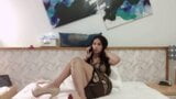 Sexy ladyboy fa sesso al telefono con il suo amico da trans anairb snapshot 4