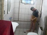 Vou Tomar um Banho Gostoso sem Cueca 001 snapshot 3