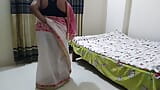 Punjabi Sexy MILF bade gand vale chache kamuk ho jate hai aur phir padose ladake ke sath Chudai karate hai snapshot 4