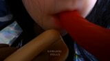 Troietta sexdoll si masturba con una salsiccia e fa un video mentre squirta snapshot 3