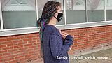 Adolescente gostosa mostrando buceta ao lado do shopping snapshot 3