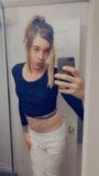 Tgirl muestra sus bragas snapshot 13