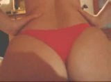 Sarah, calcinha vermelha grande na webcam snapshot 8
