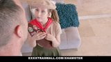 Exxxtrasmall - piccola ragazza carina viene scopata duramente da uno stallone alto snapshot 5