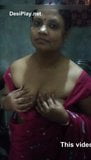 North aunty boob show in Saree snapshot 2